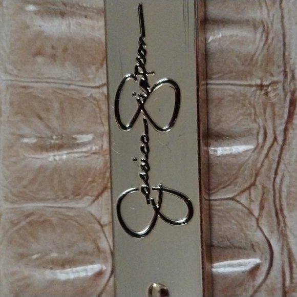 Purse - Picture 2 of 5